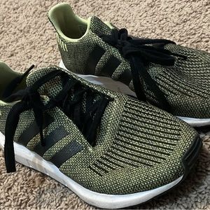 Addidas boys 6.5